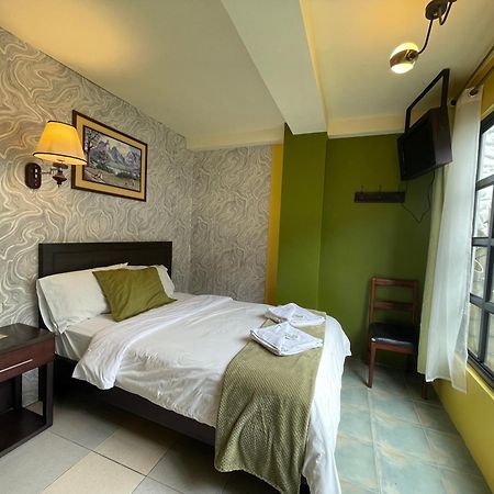 La Chimenea Casa De Piedad Hotell Baños Eksteriør bilde
